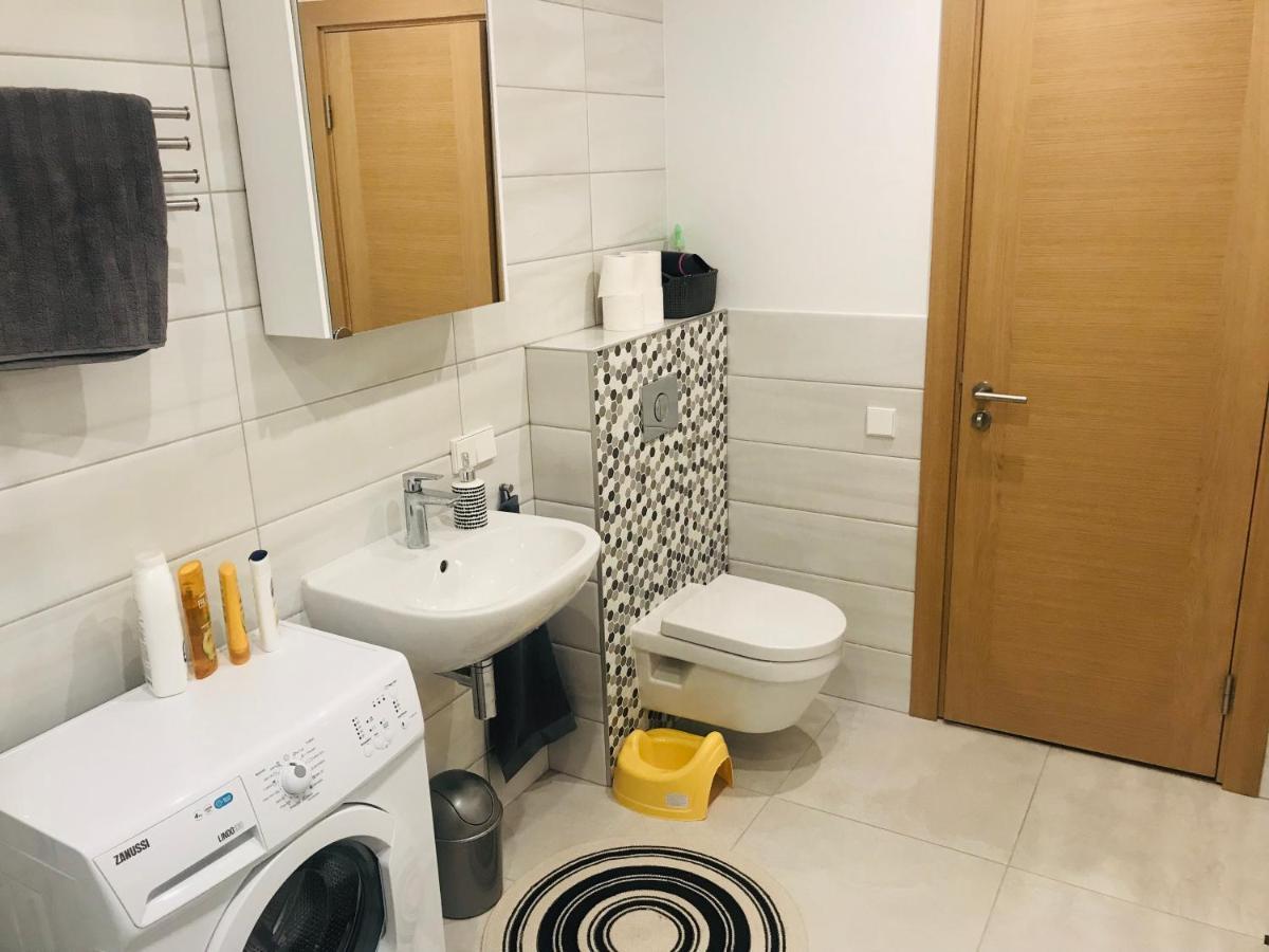 Apartment Family 100m From The Jurmala